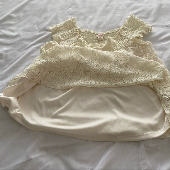 Mossimo Ivory Cream Lace Crop Lined Floral Glam Sexy Top Size L - Picture 7 of 10
